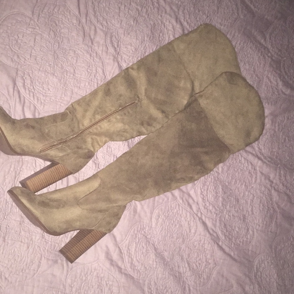 Over-The-Knee-Boots